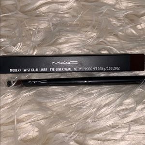 MAC EYE-LINER KAJAL